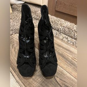 YSL tribute sandals size 38